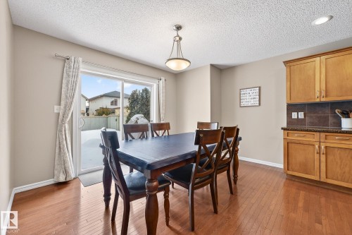 21907 95 Avenue, Edmonton, AB - Indoor Photo Showing Dining Room