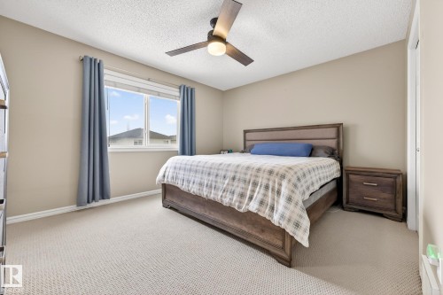 21907 95 Avenue, Edmonton, AB - Indoor Photo Showing Bedroom