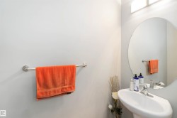 Bathroom with a sink - 