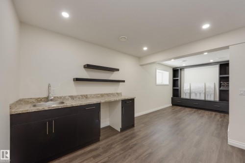 6687 Cardinal Road, Edmonton, AB - Indoor Photo Showing Other Room