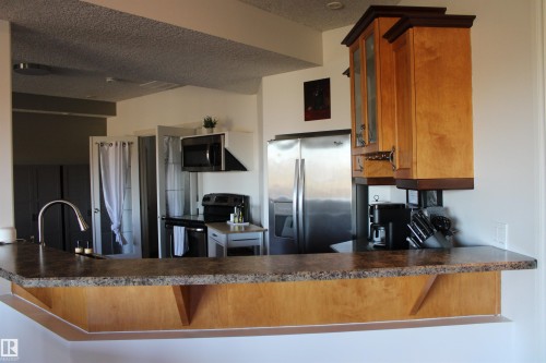 26 Longview Drive, Spruce Grove, AB - Indoor Photo Showing Kitchen