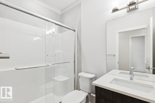 336 27 Street, Edmonton, AB - Indoor Photo Showing Bathroom