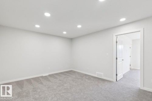 336 27 Street, Edmonton, AB - Indoor