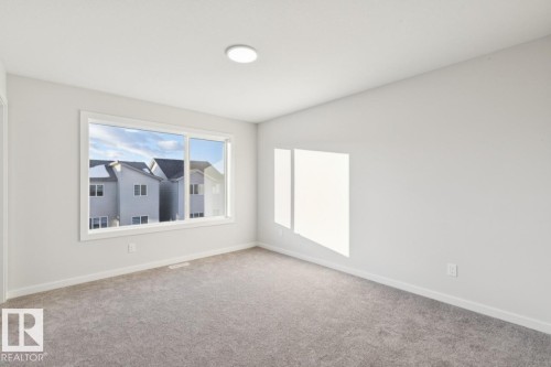 336 27 Street, Edmonton, AB - Indoor Photo Showing Other Room