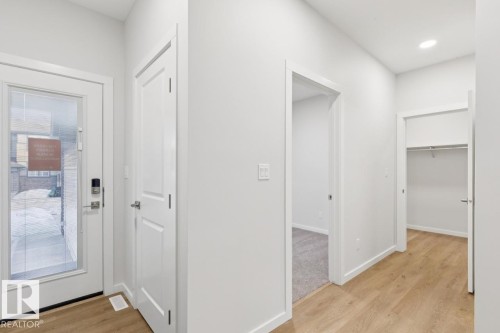 336 27 Street, Edmonton, AB - Indoor Photo Showing Other Room