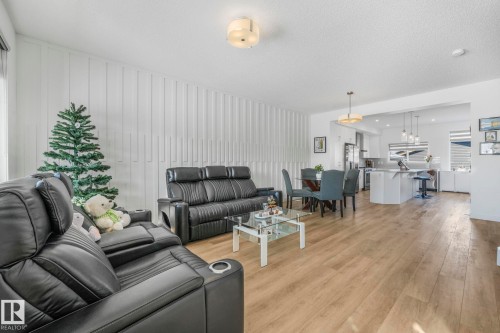 9476 Colak Lane, Edmonton, AB - Indoor Photo Showing Living Room