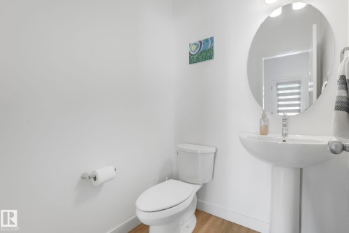 9476 Colak Lane, Edmonton, AB - Indoor Photo Showing Bathroom