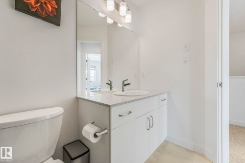 9476 Colak Lane, Edmonton, AB - Indoor Photo Showing Bathroom