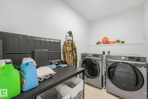 9476 Colak Lane, Edmonton, AB - Indoor Photo Showing Laundry Room