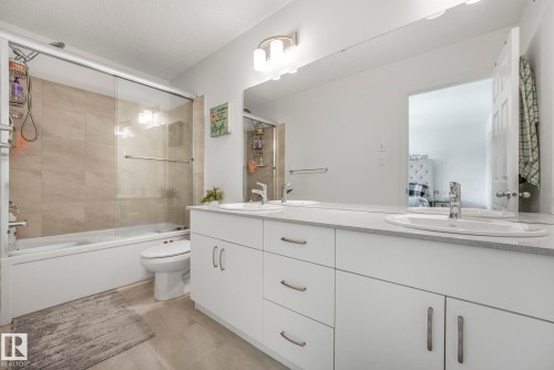9476 Colak Lane, Edmonton, AB - Indoor Photo Showing Bathroom