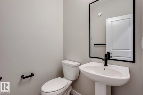 407 Brickyard Point(E), Stony Plain, AB - Indoor Photo Showing Bathroom