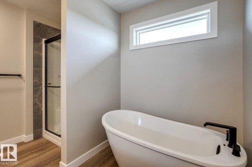 407 Brickyard Point(E), Stony Plain, AB - Indoor Photo Showing Bathroom