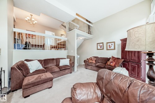 1049 Millbourne Road E, Edmonton, AB - Indoor Photo Showing Living Room