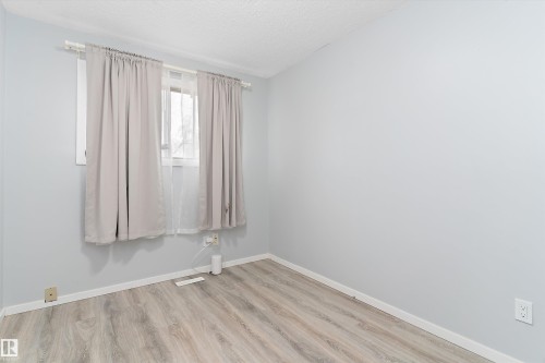 3214 71 Street, Edmonton, AB - Indoor Photo Showing Other Room