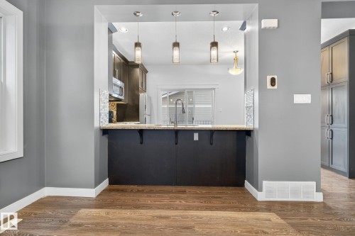 10 10114 160 Street, Edmonton, AB - Indoor