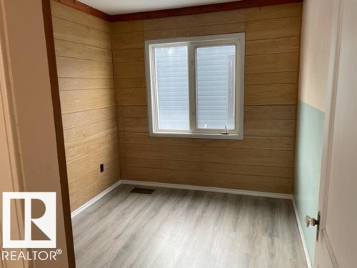 10917 96 Street, Edmonton, AB - Indoor Photo Showing Other Room