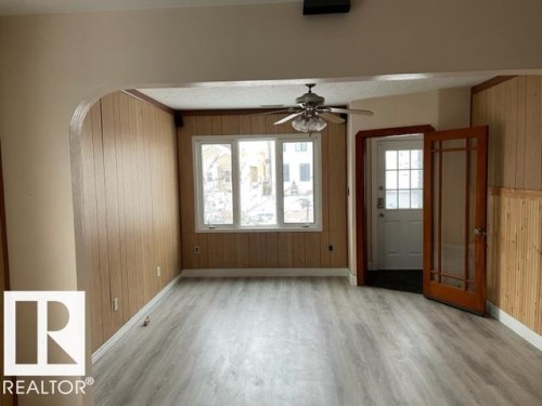 10917 96 Street, Edmonton, AB - Indoor Photo Showing Other Room