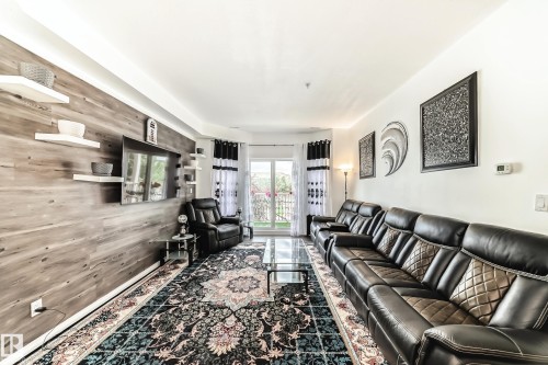 207 4316 139 Avenue, Edmonton, AB - Indoor Photo Showing Living Room