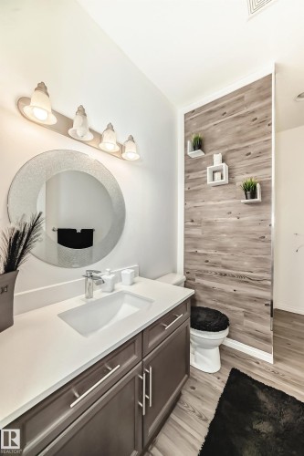207 4316 139 Avenue, Edmonton, AB - Indoor Photo Showing Bathroom