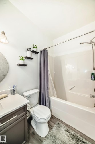 207 4316 139 Avenue, Edmonton, AB - Indoor Photo Showing Bathroom
