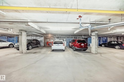 207 4316 139 Avenue, Edmonton, AB - Indoor Photo Showing Garage