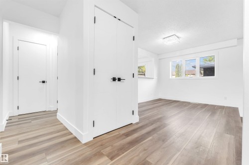 3508 84 Street, Edmonton, AB - Indoor Photo Showing Other Room