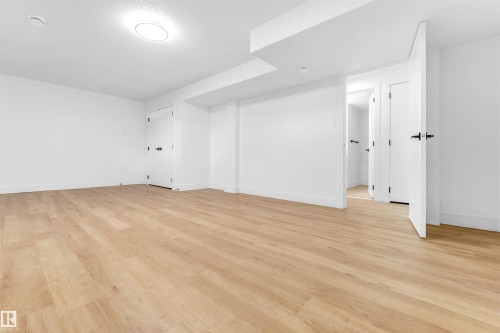 3508 84 Street, Edmonton, AB - Indoor Photo Showing Other Room