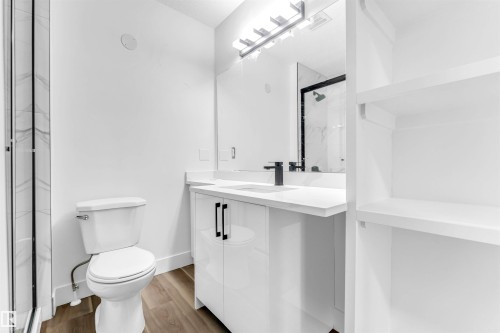 3508 84 Street, Edmonton, AB - Indoor Photo Showing Bathroom