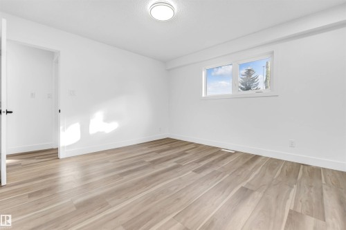 3508 84 Street, Edmonton, AB - Indoor Photo Showing Other Room