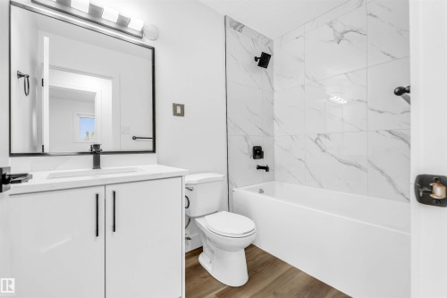 3508 84 Street, Edmonton, AB - Indoor Photo Showing Bathroom
