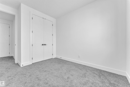 103 28 Street, Edmonton, AB - Indoor Photo Showing Other Room
