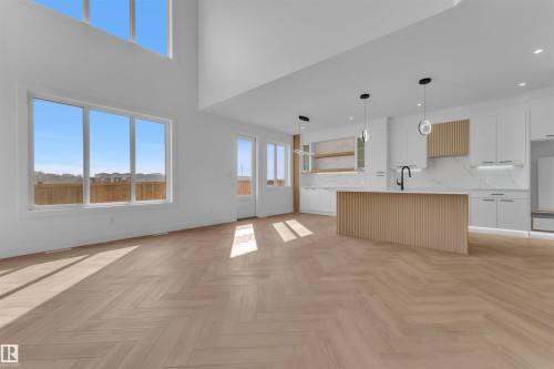 103 28 Street, Edmonton, AB - Indoor Photo Showing Kitchen