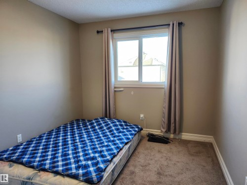 12026 167B Avenue, Edmonton, AB - Indoor Photo Showing Bedroom