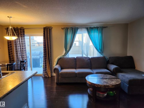 12026 167B Avenue, Edmonton, AB - Indoor Photo Showing Living Room
