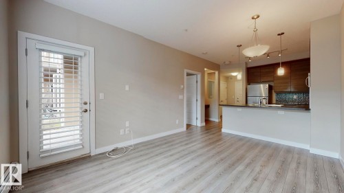 109 2590 Anderson Way Sw, Edmonton, AB - Indoor Photo Showing Kitchen