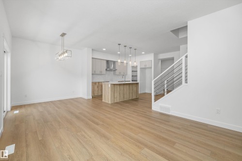 2816 190 Street, Edmonton, AB - Indoor Photo Showing Kitchen