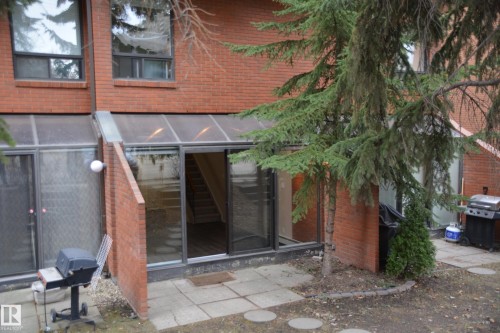 11176 83 Avenue, Edmonton, AB - Outdoor