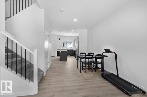 3323 Erlanger Bend, Edmonton, AB - Indoor Photo Showing Other Room