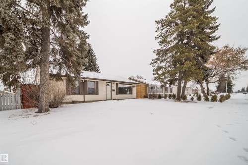 View of single story home - 8908 130 Avenue Nw, Edmonton, AB - Outdoor
