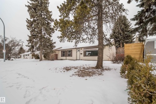 View of snow covered house - 8908 130 Avenue Nw, Edmonton, AB - Outdoor