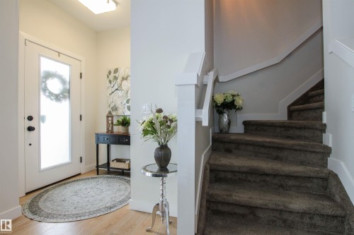 7200 Cardinal Way, Edmonton, AB - Indoor Photo Showing Other Room