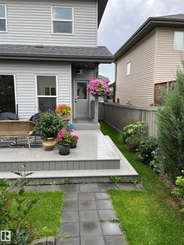 7200 Cardinal Way, Edmonton, AB - Outdoor