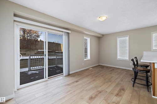 5 130 Hyndman Crescent, Edmonton, AB - Indoor