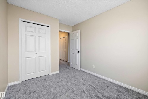 5 130 Hyndman Crescent, Edmonton, AB - Indoor Photo Showing Other Room
