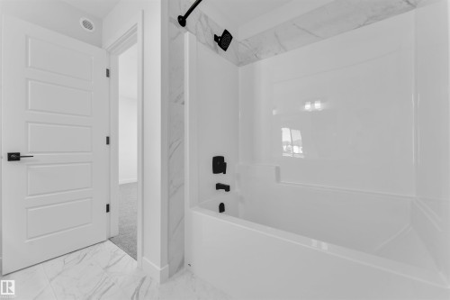 752 Mattson Drive, Edmonton, AB - Indoor