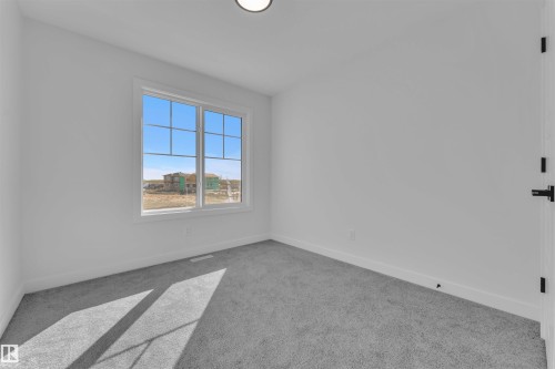 752 Mattson Drive, Edmonton, AB - Indoor Photo Showing Other Room