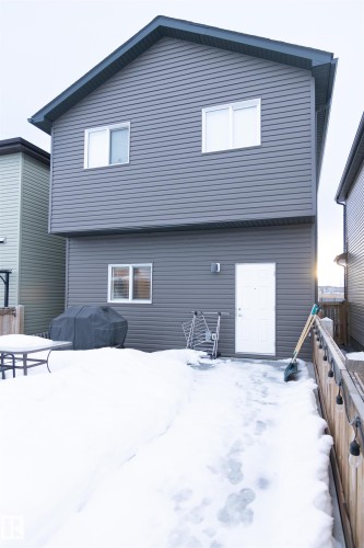 888 Cy Becker Drive, Edmonton, AB - Outdoor With Exterior