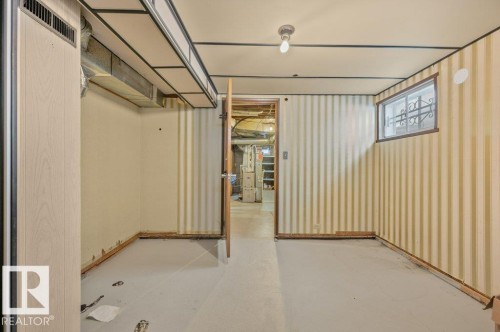 8155 79 Avenue, Edmonton, AB - Indoor Photo Showing Other Room