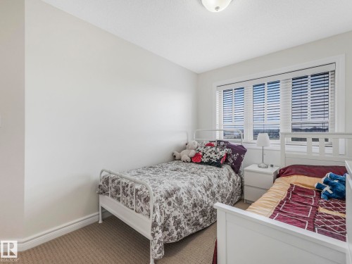 2651 Anderson Crescent, Edmonton, AB - Indoor Photo Showing Bedroom