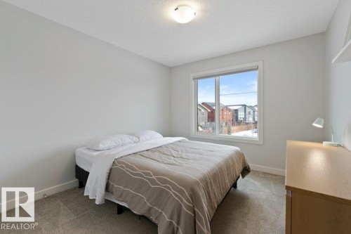 92 Ratelle Circle, St. Albert, AB - Indoor Photo Showing Bedroom